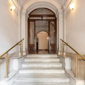 https://primvs-monti-rooms.it-romehotels.com